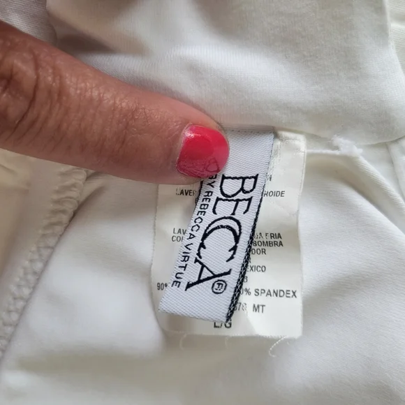 BECCA High Neck Crochet Floral Lace Bikini Top L EUC White Halter - Picture 8 of 10